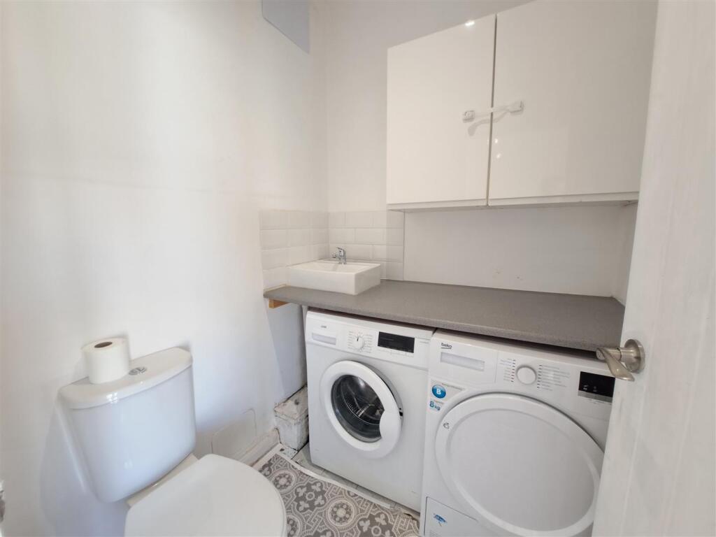 Utility Room/WC