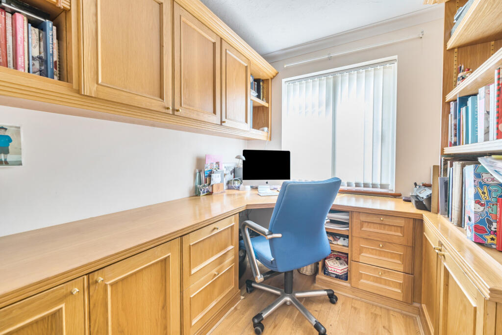 1321249-9-687659b...