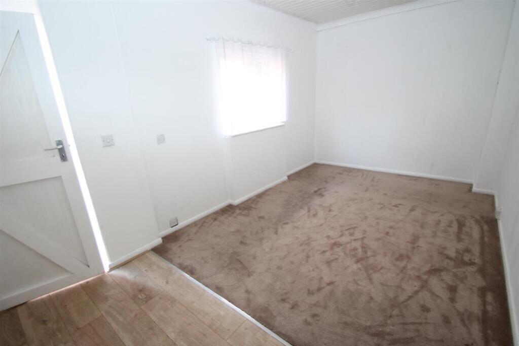 13400_33814495_IMG_26_0000