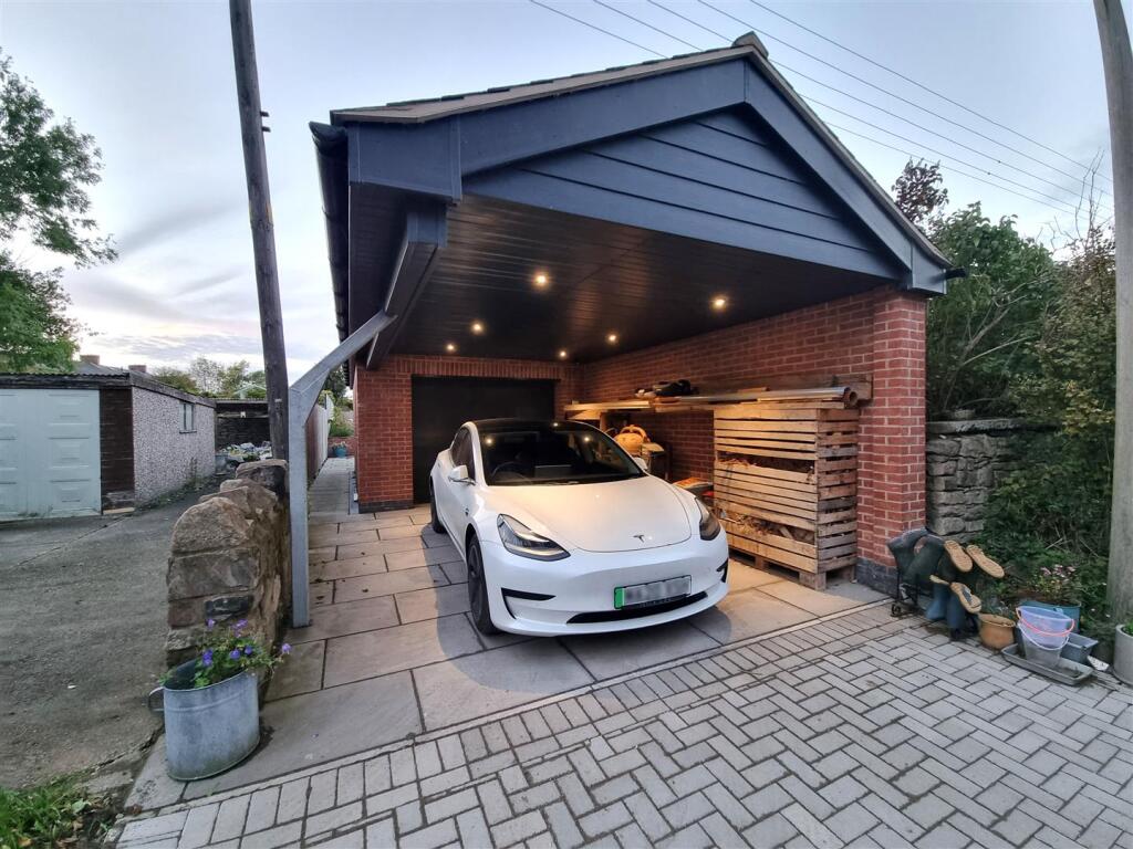 Carport