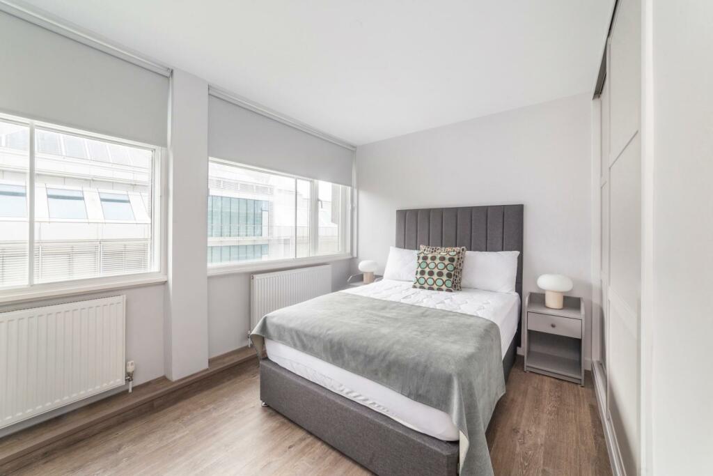 bedroom (1).jpg