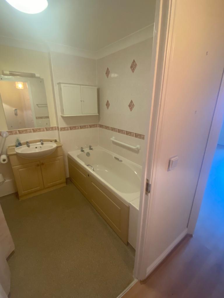Bathroom New.jpg