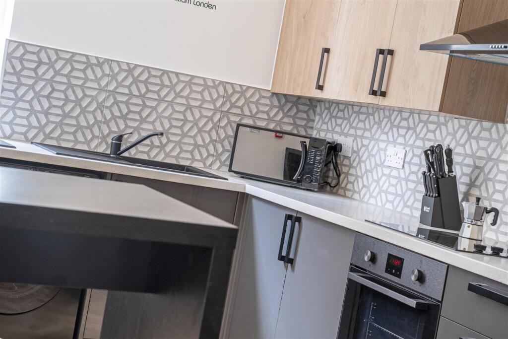 Kitchen-7.jpg