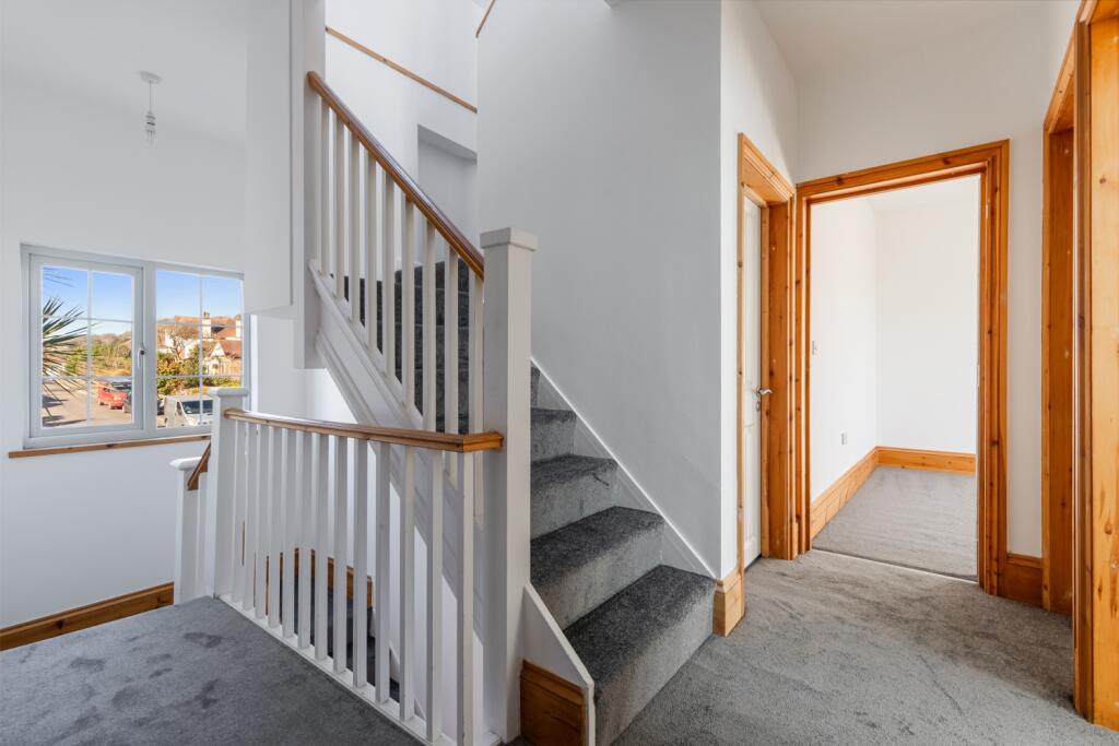 A23 - 20 Osney Avenue, Paignton - 250228