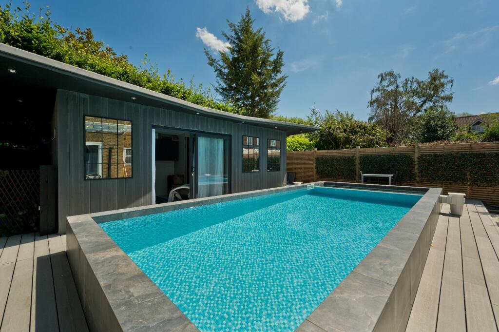 Pool/Annexe