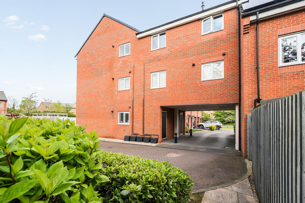 14 Fieldfare Clos...