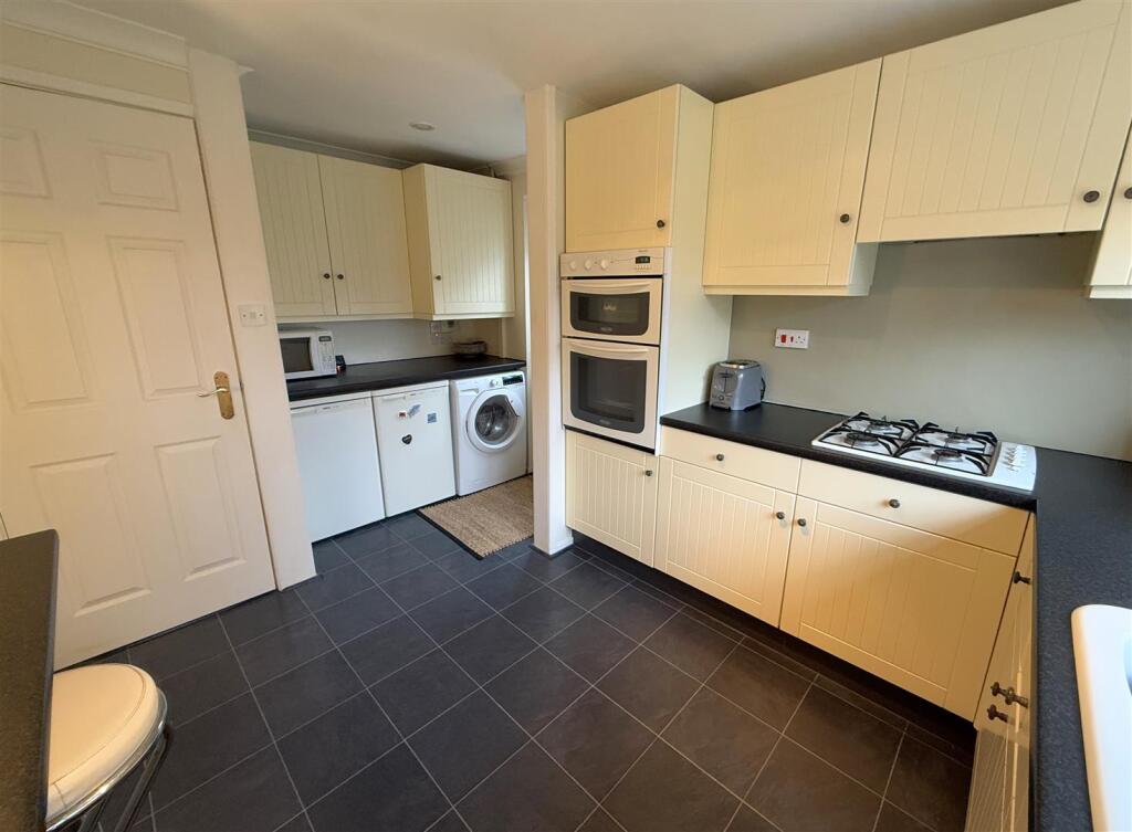 Kitchen B.JPG