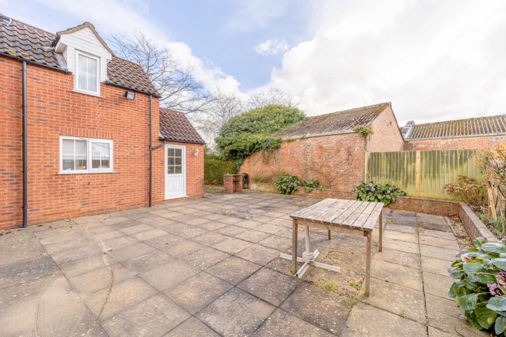 39 High Street (Gosberton)-9