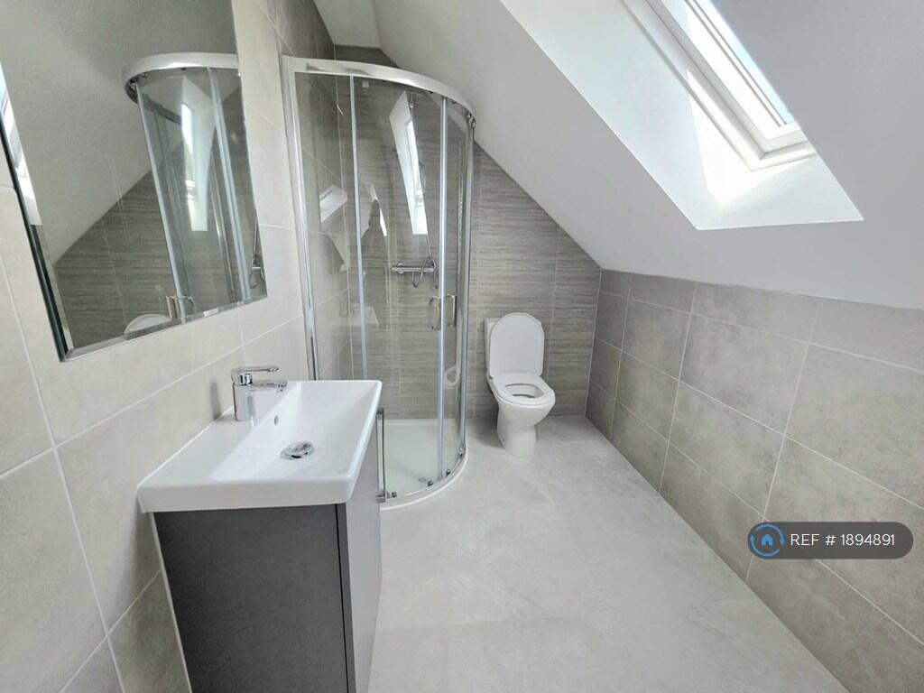 Bathrooom En-Suit