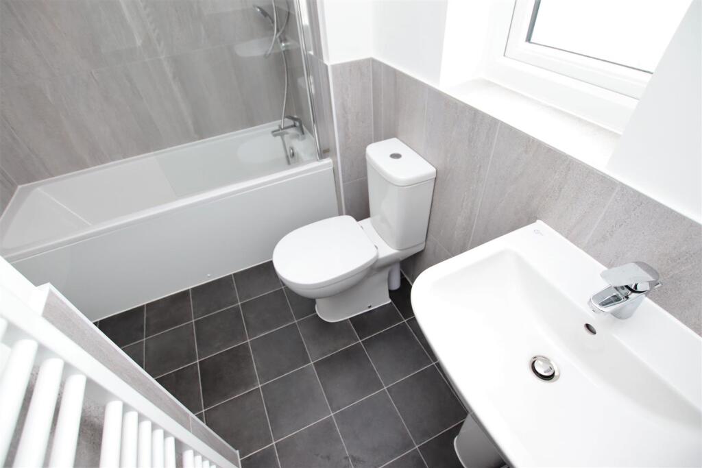 Bathroom.JPG