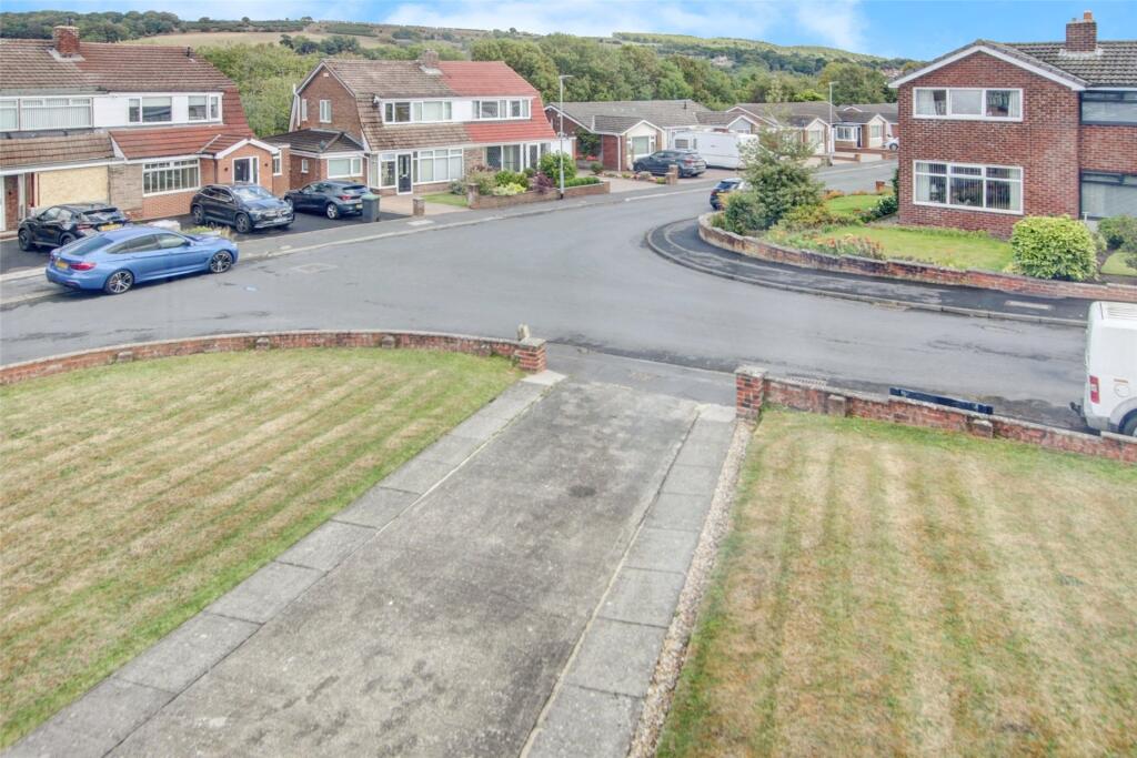 Front Garden &amp; Drive