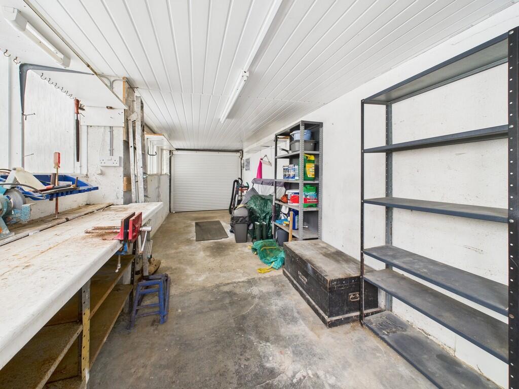 CAM02089G0-PR0458...