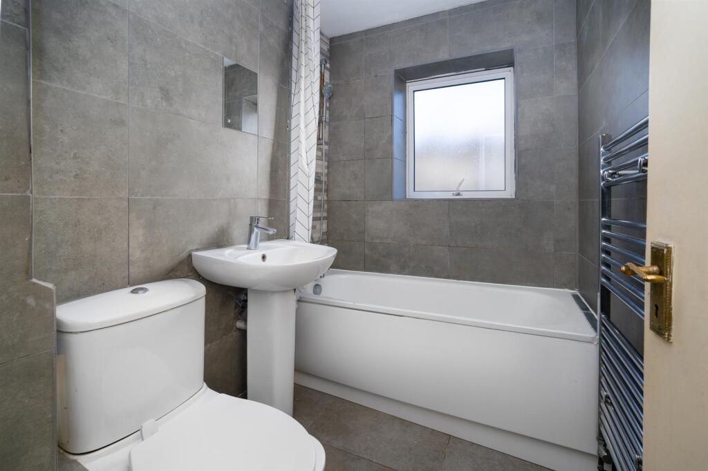 06 For Sale 2 Bedroom Flat N1 www.islingtonpropert