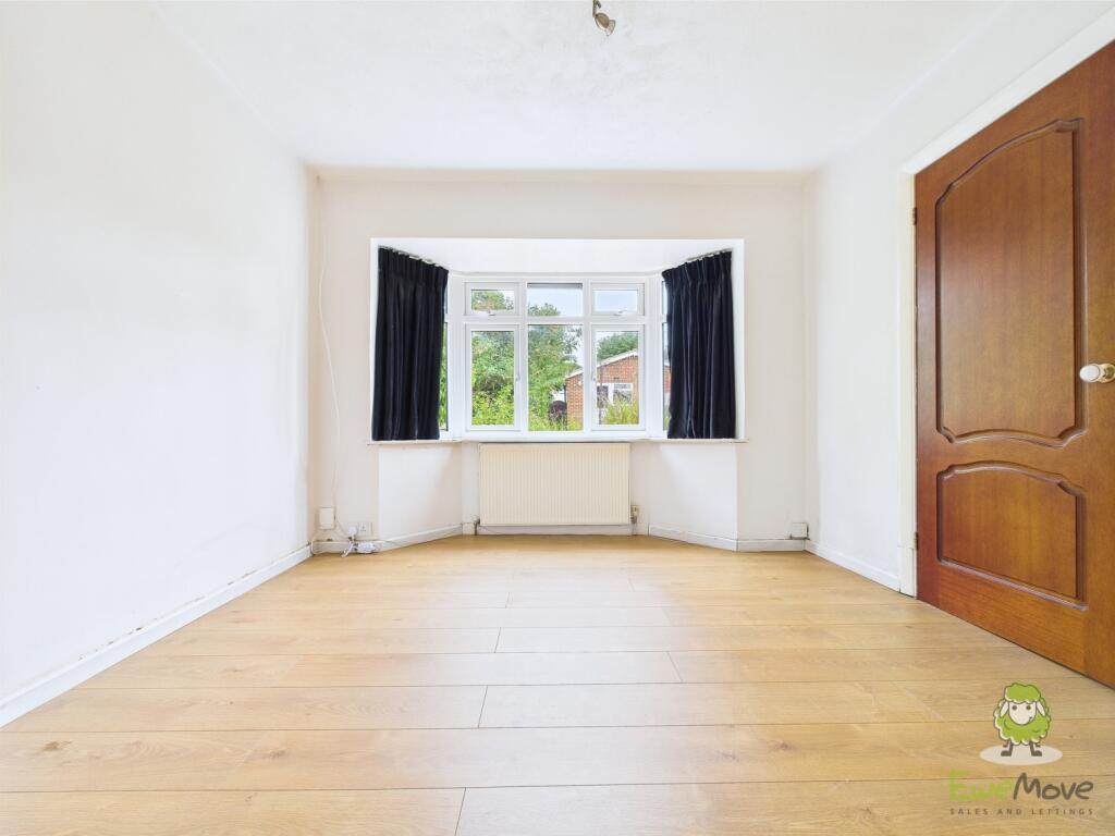 CAM01543G0-PR0128-STILL007