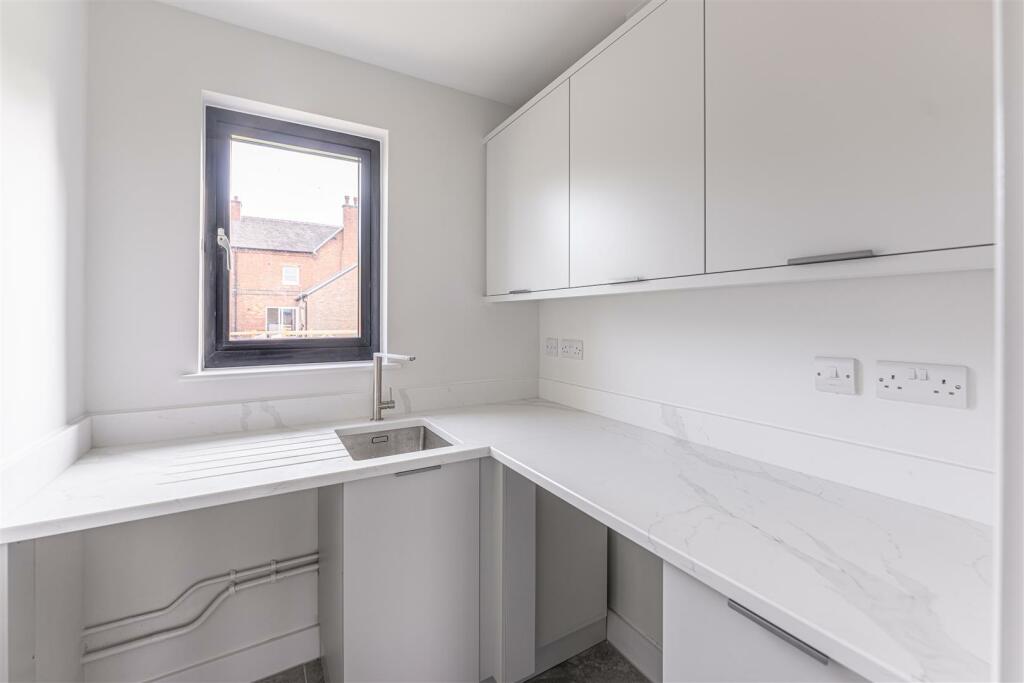 Coton House - by Visually Rich 02831.jpg