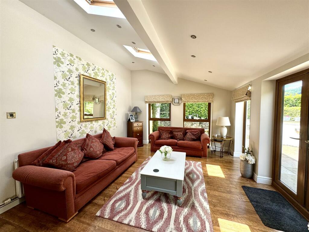GARDEN ROOM