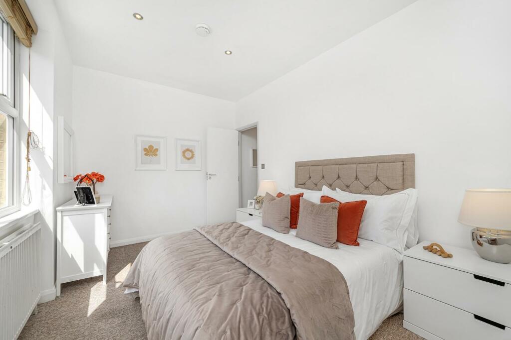 Bedroom 3 (2).jpg