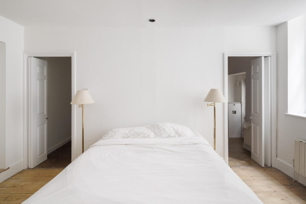 288616 - OldGloucesterStreetLondon-JSouteyrat-2...