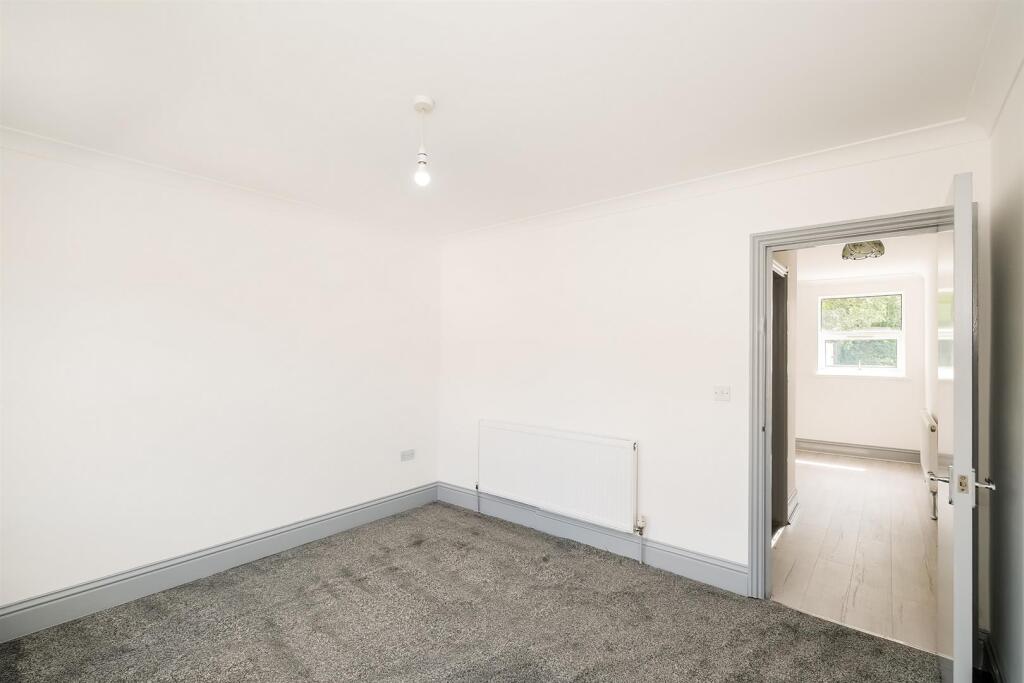 78-80 Spruce Hills Flat 4-4_web.jpg