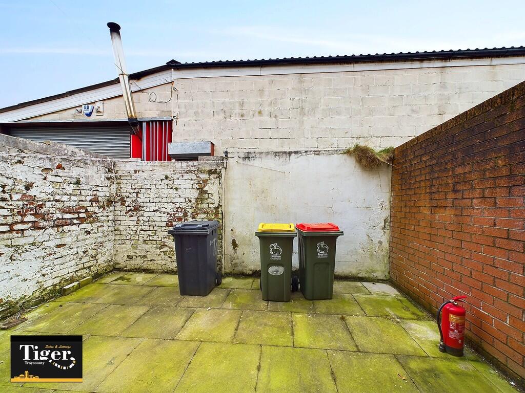 CAM02176G0-PR0461...