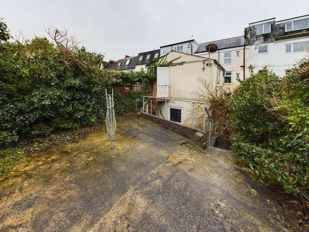 CAM03974G0-PR0101...