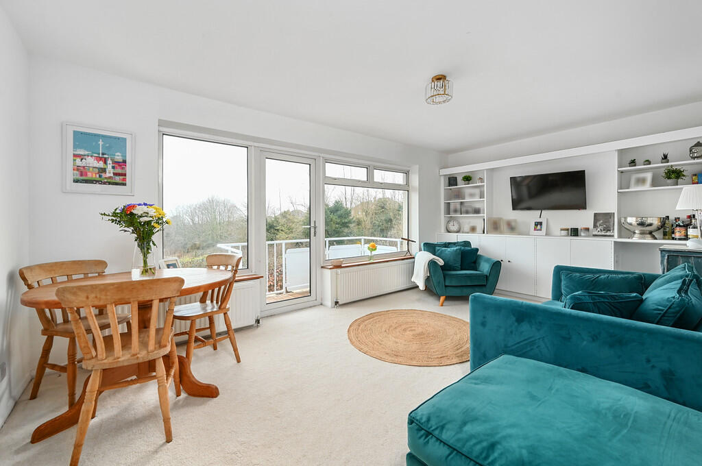 66 Woodland Court...
