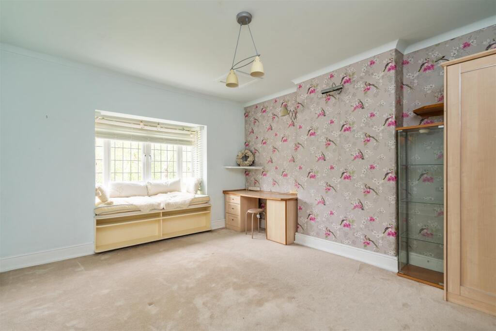 642 Streetsbrook Road_13.jpg