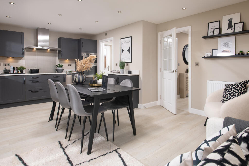 Inside view 4 bedroom Chelworth kitchen with dining space