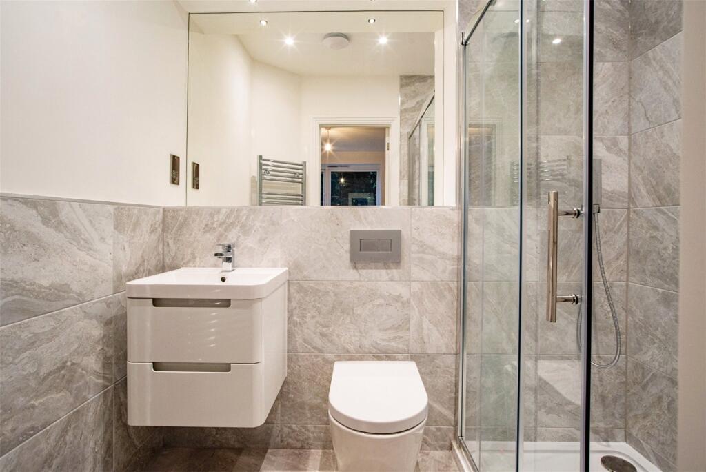 Example Shower Rm