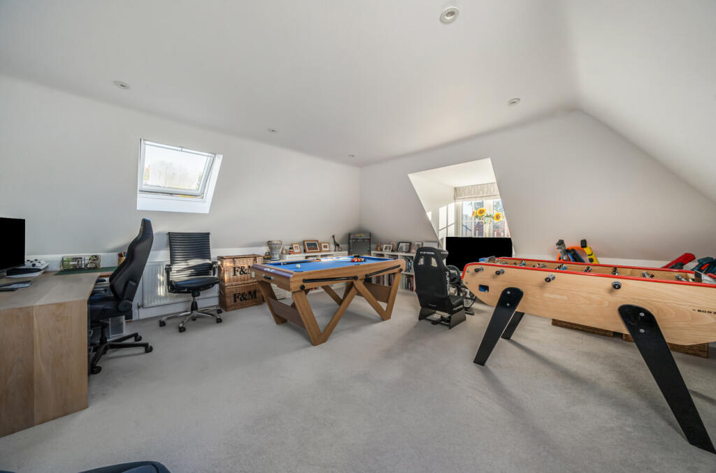 1372507-33-68fb4b...