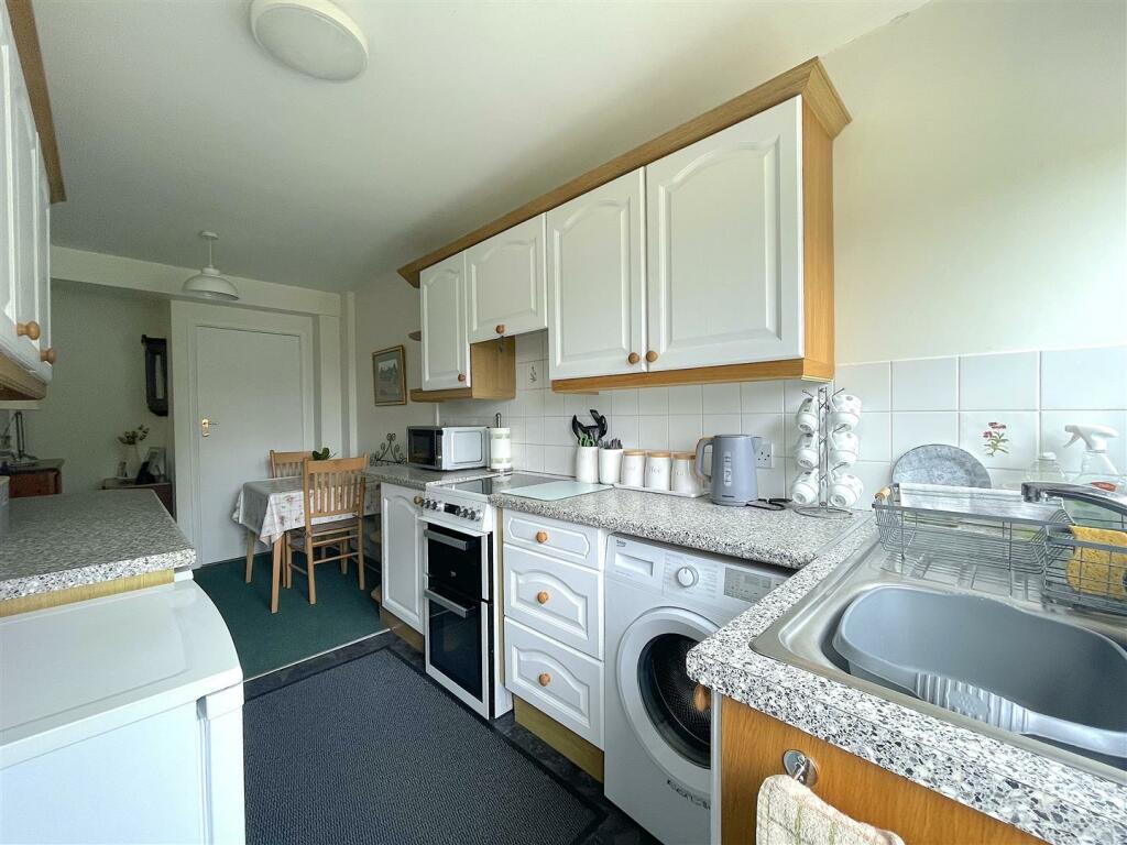 Annex Kitchen (2).jpeg