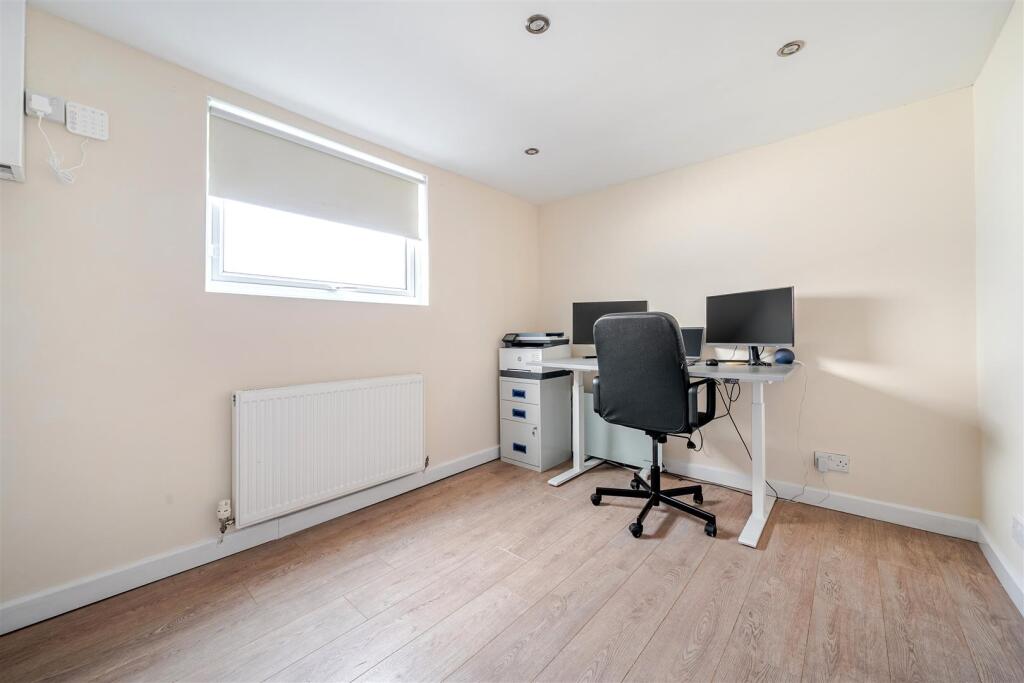 46 Beaumont Avenue, Ashby