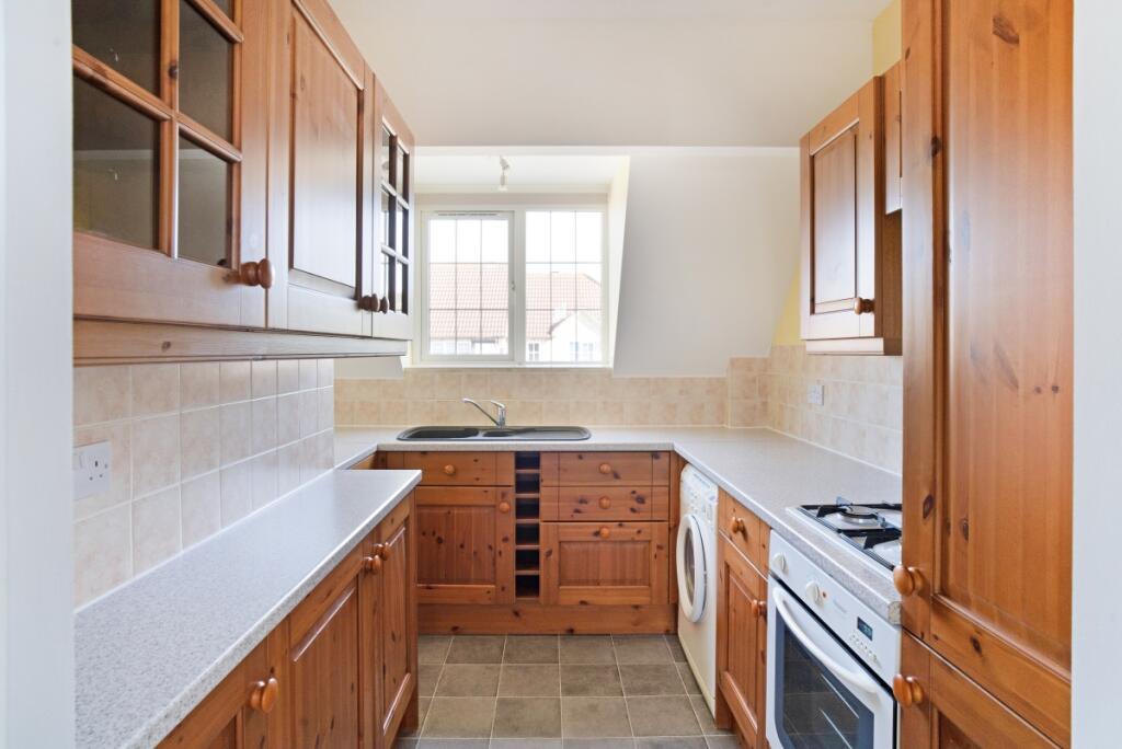 15 Harvesters Vie...