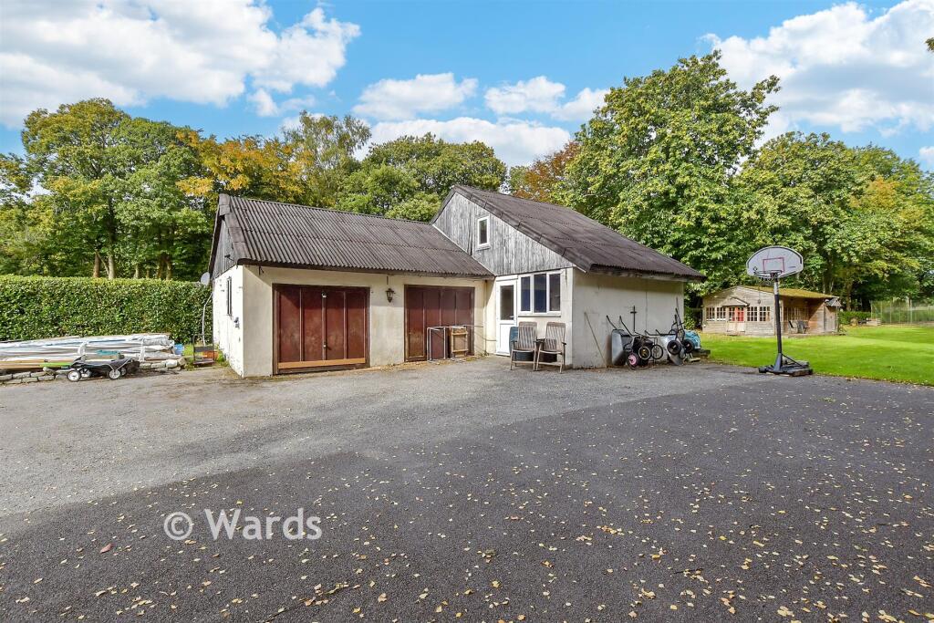 Workshop/Outbuildings