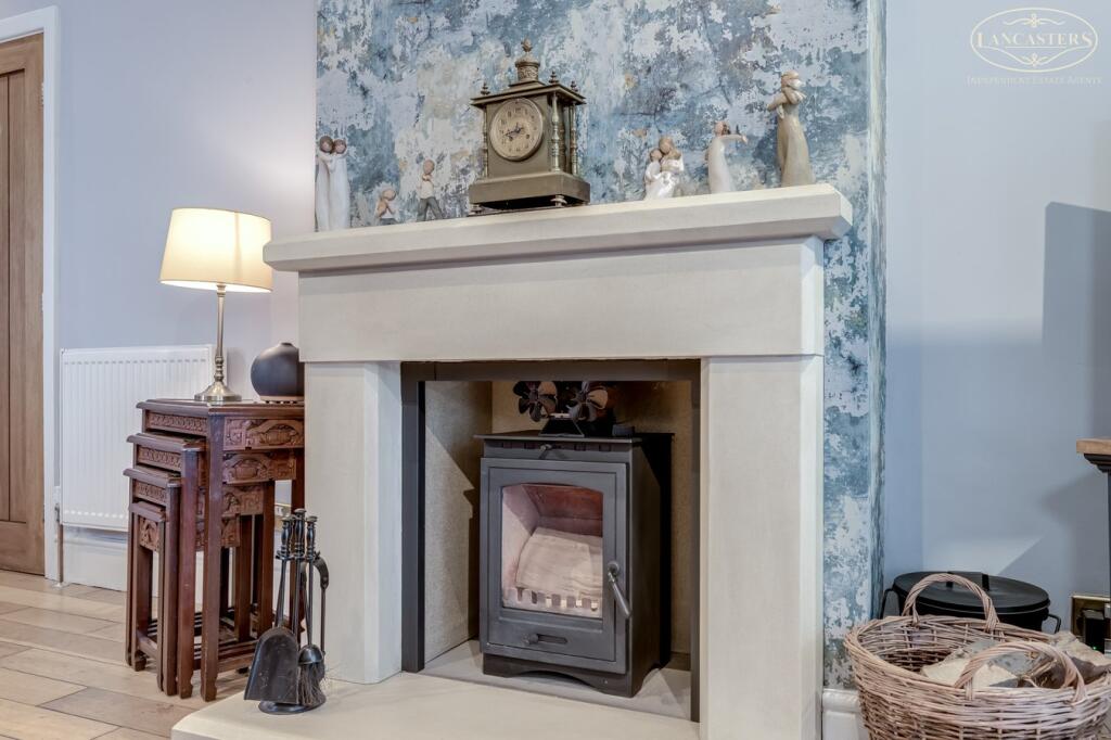 Lounge Feature