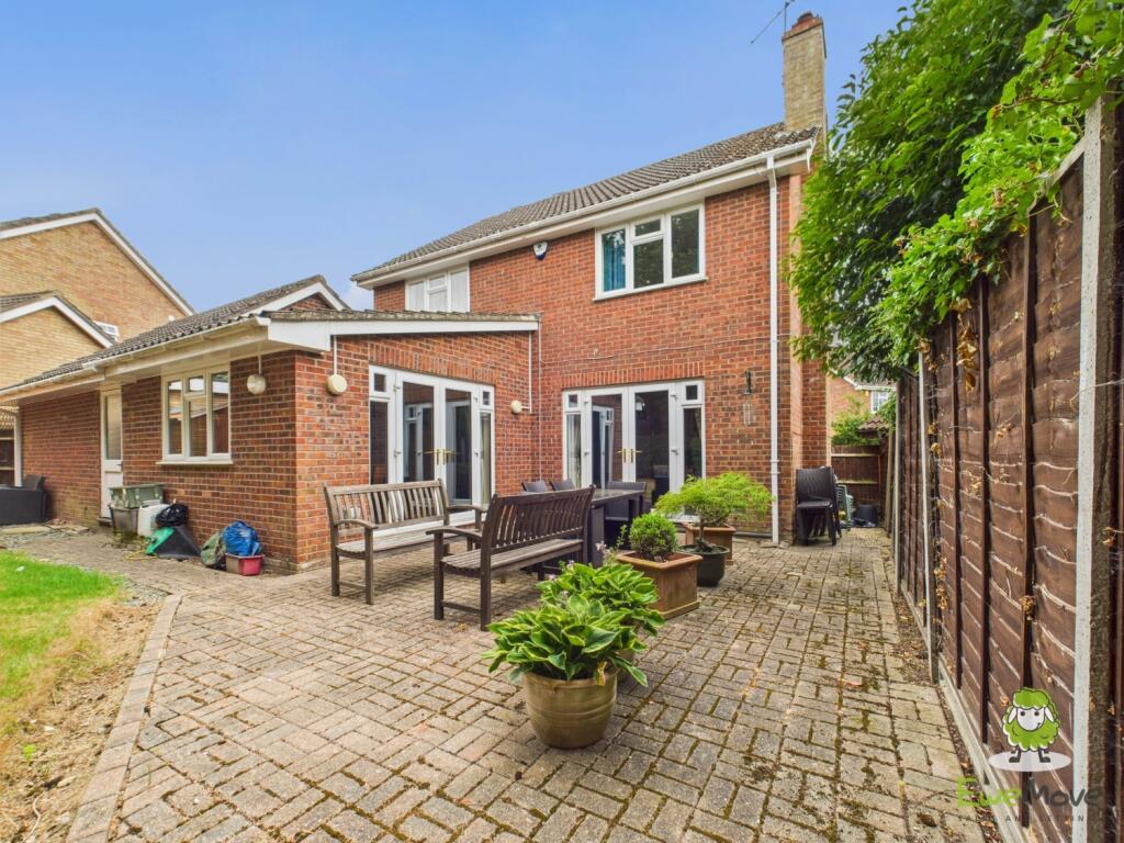 CAM03778G0-PR0261-STILL006