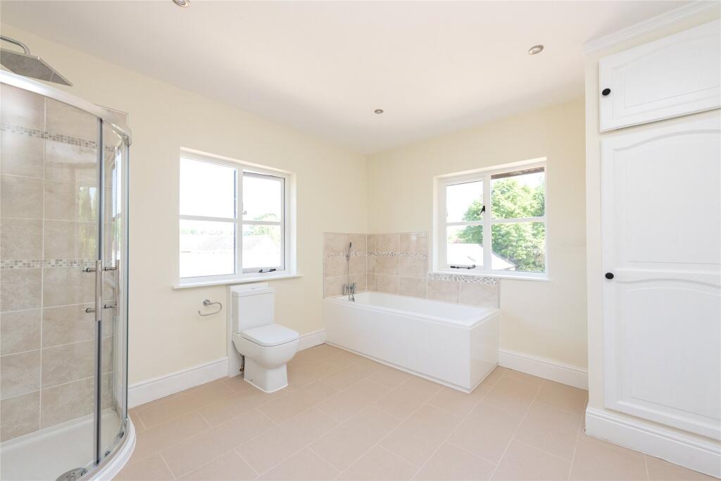 Bed 3 En Suite