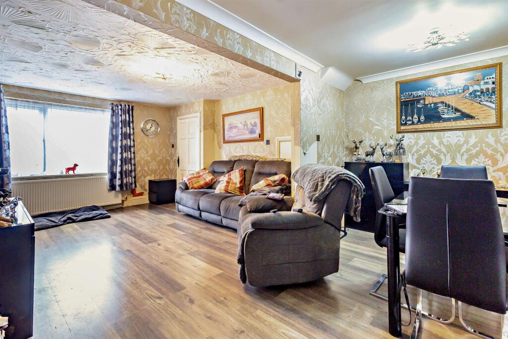8646140-interior08-800.jpg