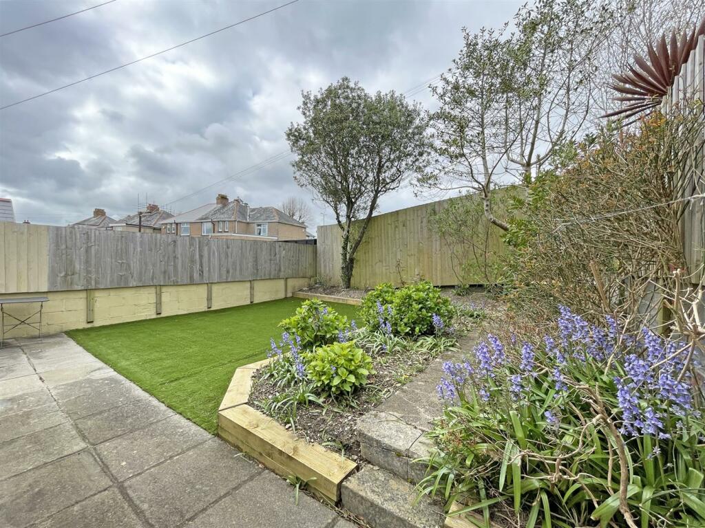 St Martins Avenue 13 - Garden 3.jpg