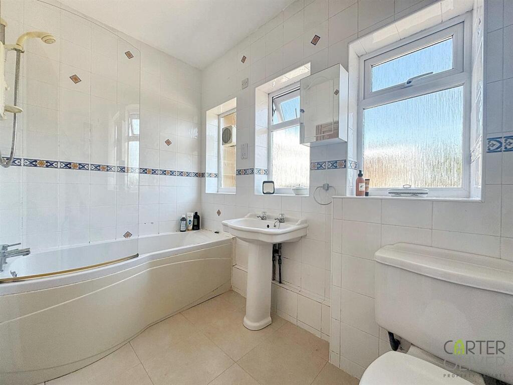 Ground Floor Family Bathroom