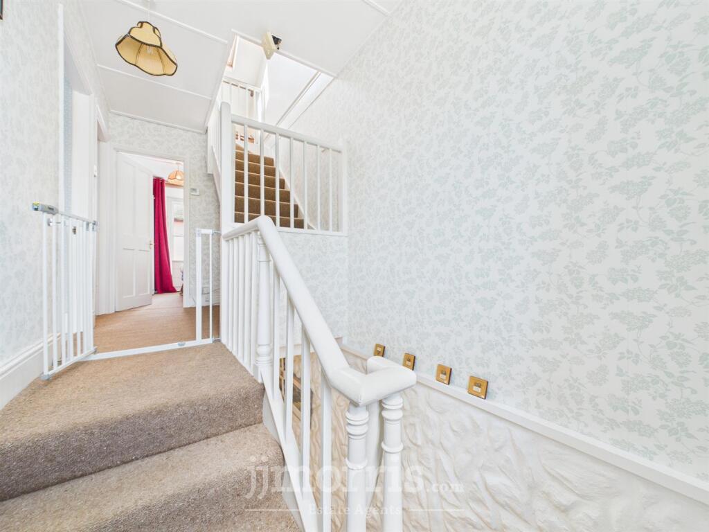 Split Level Half Landing