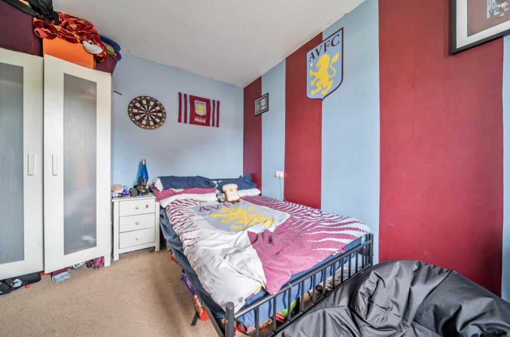 1347173-22-68b70815471a9