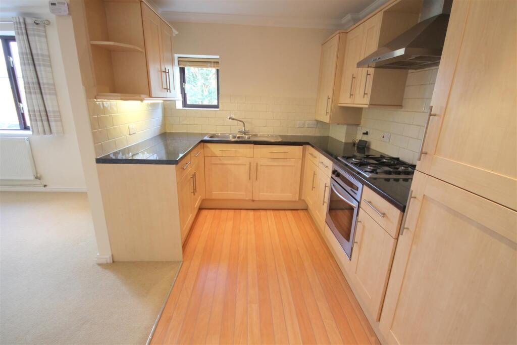 CM Kitchen i.JPG