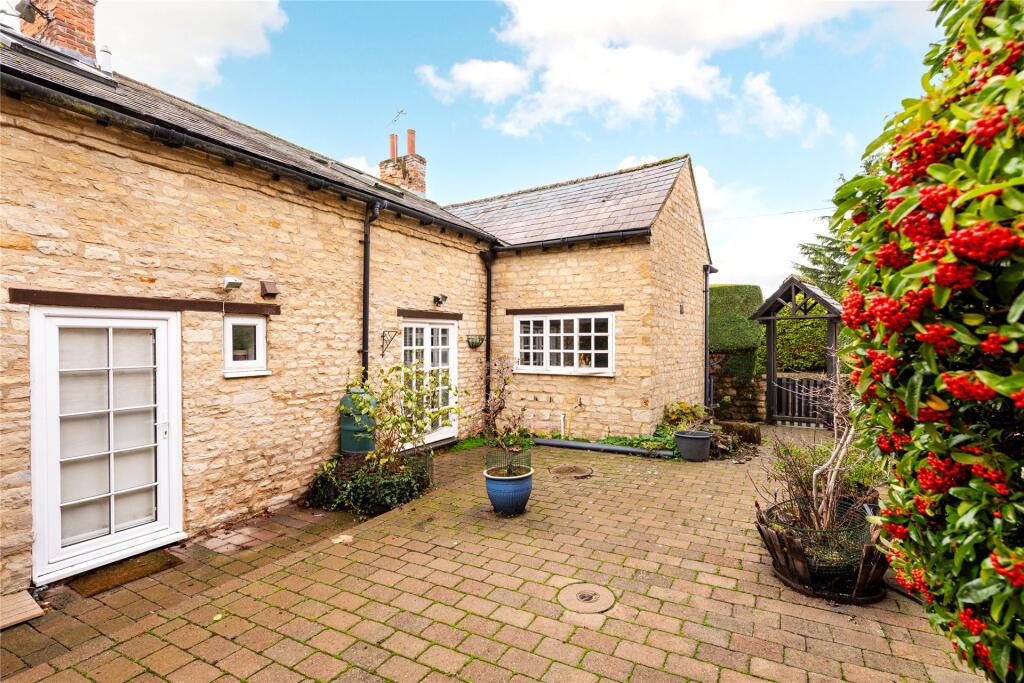 Rear Courtyard