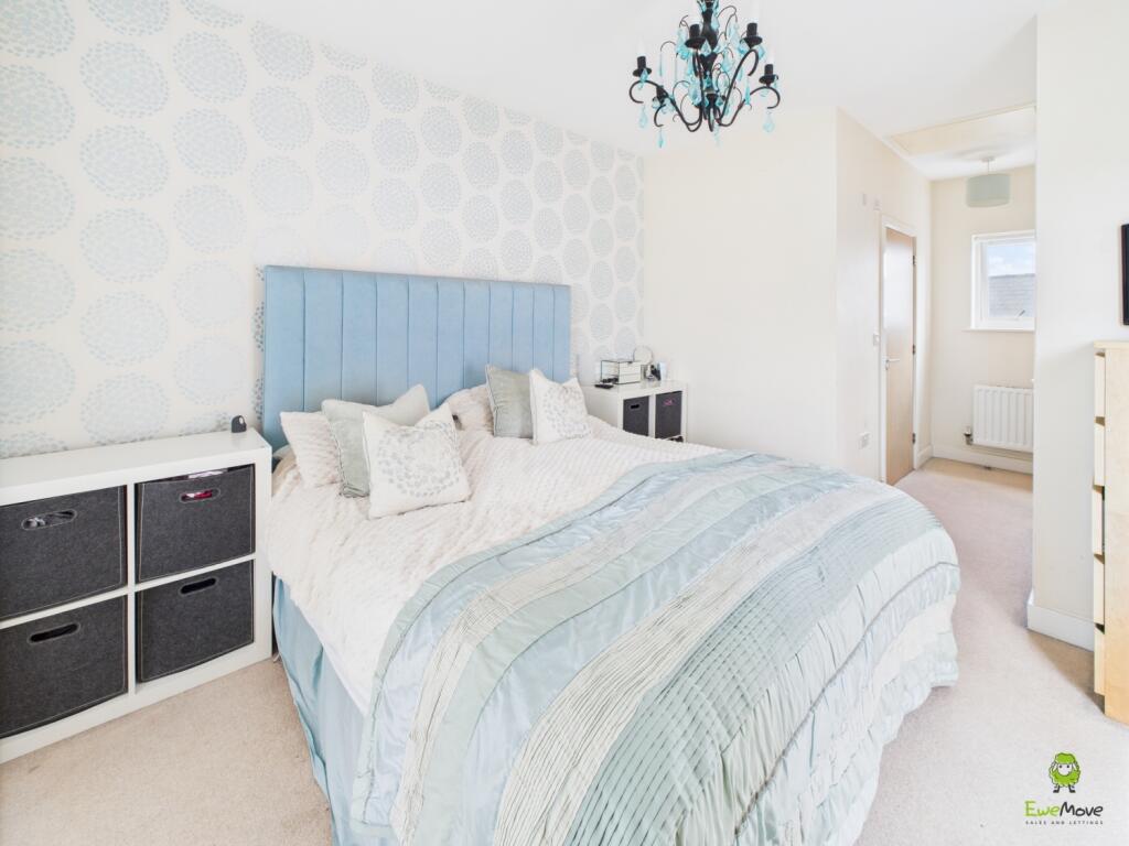 Master Bedroom James Hillier EweMove Bexley and Da