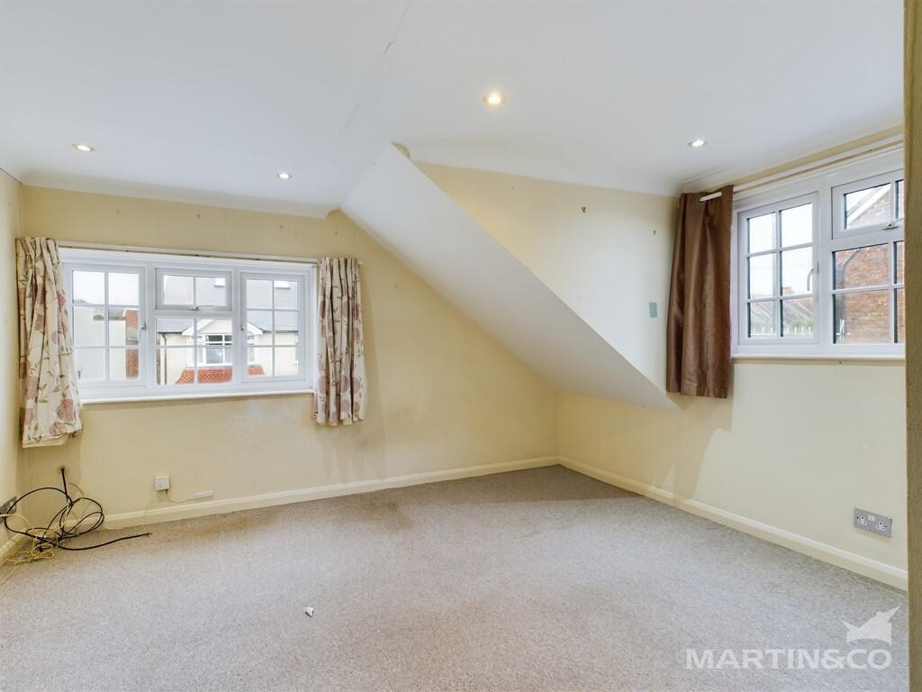 CAM02456G0-PR0112...