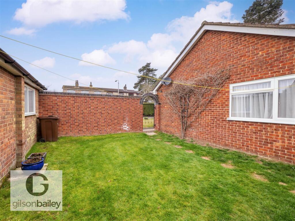 1BourneClose-44.jpg