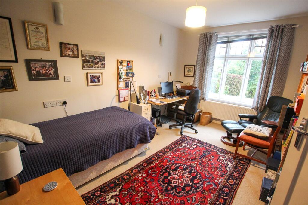 Reception/Bedroom.