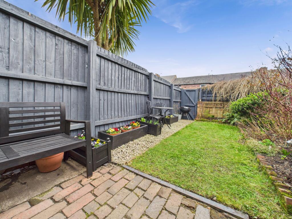 Rear Courtyard Garden