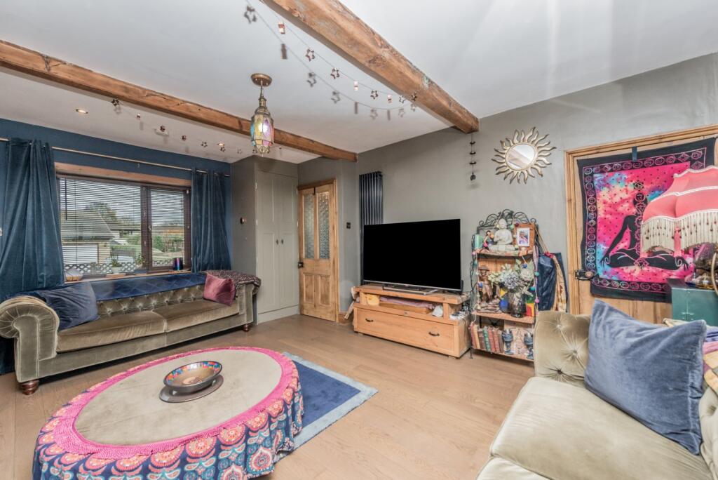 Lounge/Kitchen